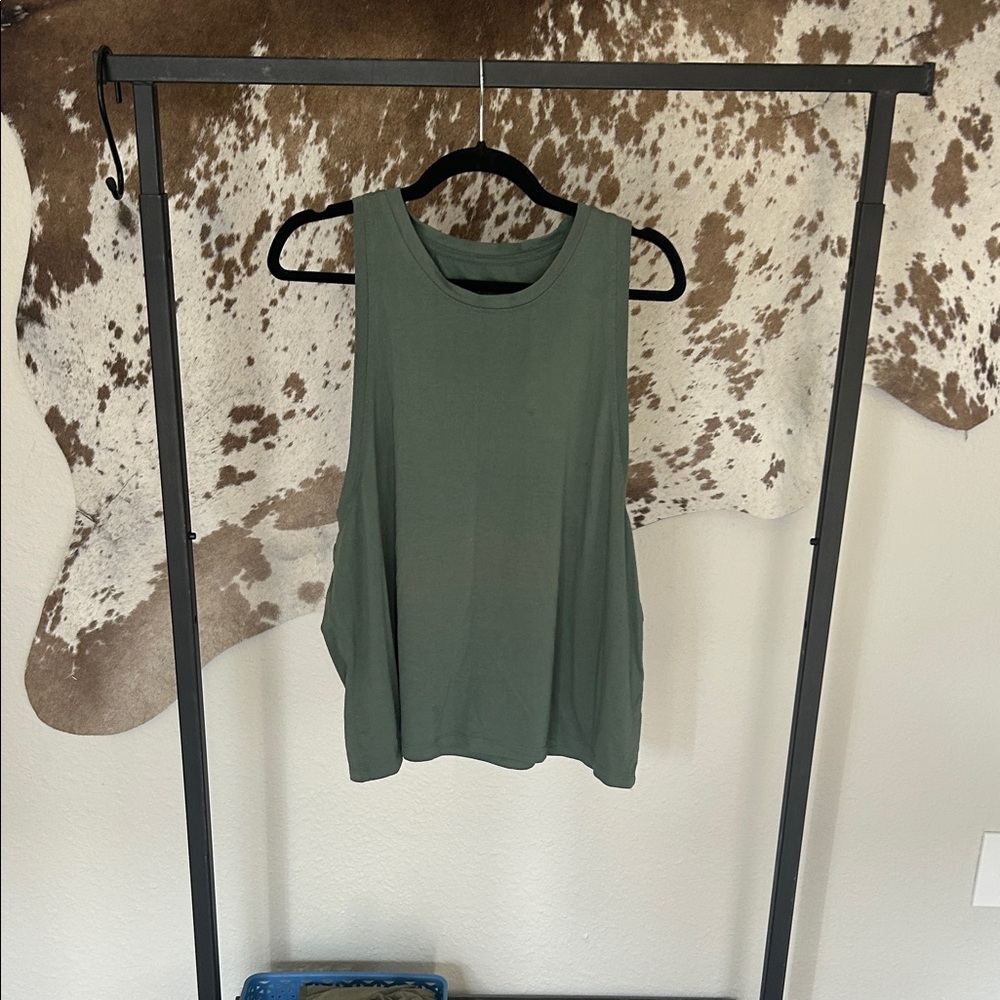 Green Sleeveless/Muscle Tank Women's Top